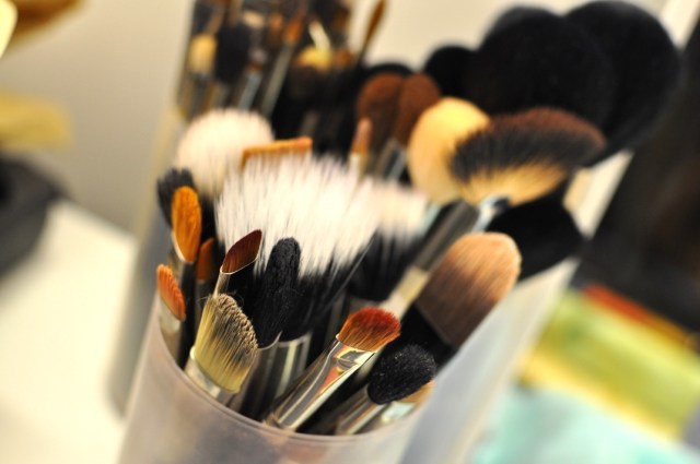 Anthony Vaccerello FW13-Tom Pecheux pour Estée Lauder Backstage 3