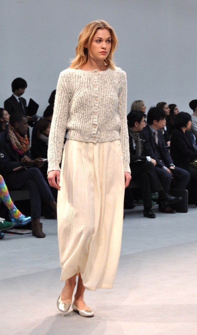 Agnes b-Automne hiver 13-14 Fashion Show 5