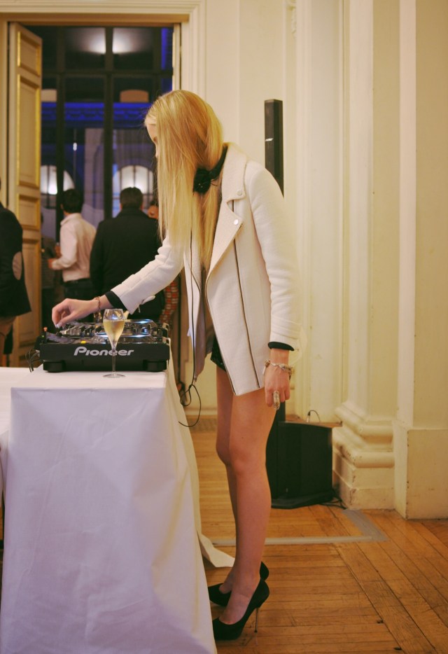 Dj Gaïa-Défile Dove Paris 2