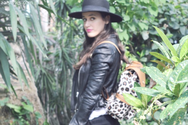 18.Tory Burch Kerrington Backpack-Pop-up Store Galeries Lafayette