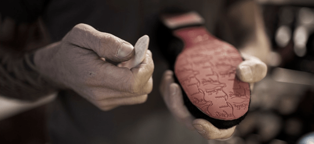 Minuit moins 7-Louboutin-Cordonnerie artisanale Paris-1