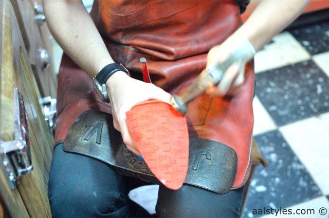 Louboutin-Minuit moins 7-Paris-5