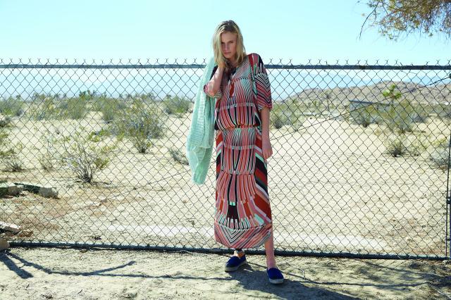 Lauren Wasser pour Julia June SS16-6